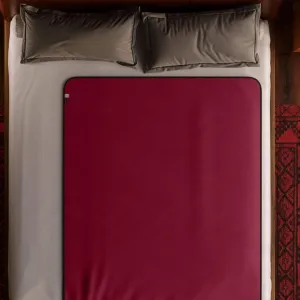 Liberator Fascinator Throw Velvety Waterproof Sex Blanket - Red